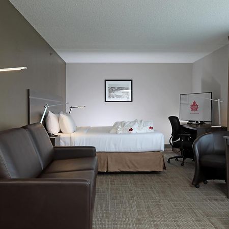 Canad Inns Destination Centre Brandon Esterno foto