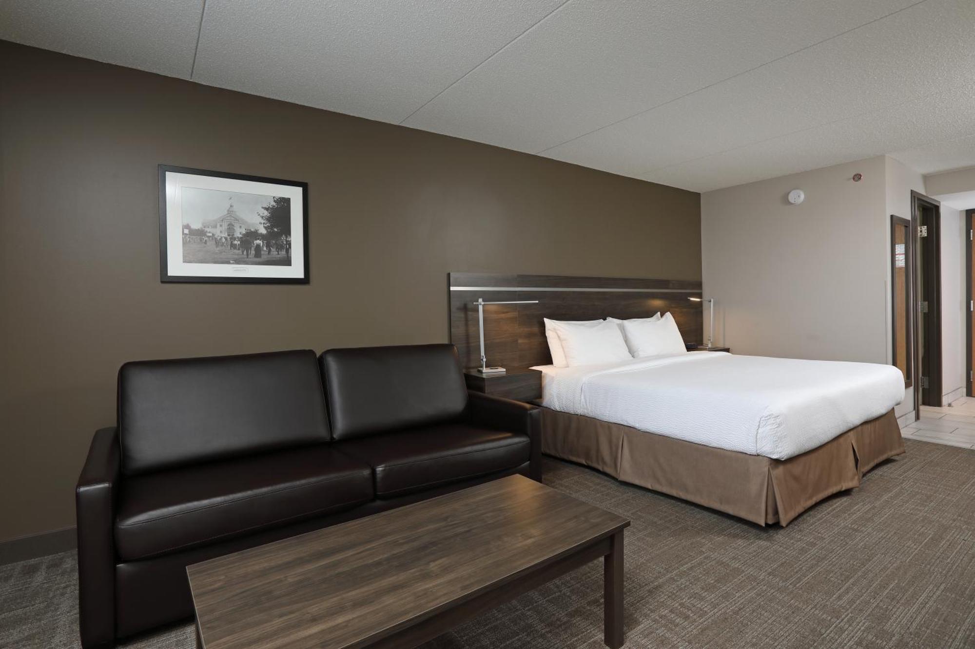 Canad Inns Destination Centre Brandon Esterno foto